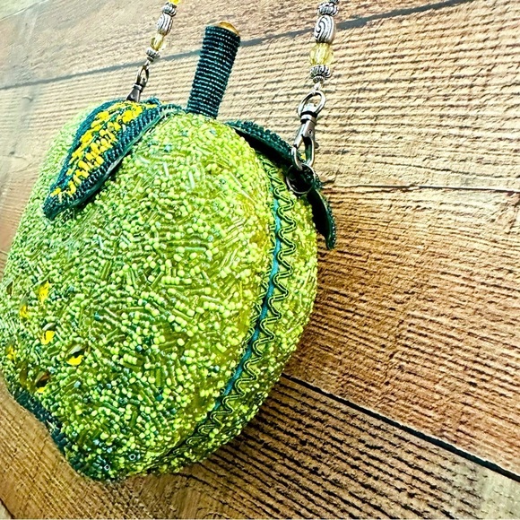 Mary Frances Unique Apple A Day Beaded Purse - Picture 5 of 13